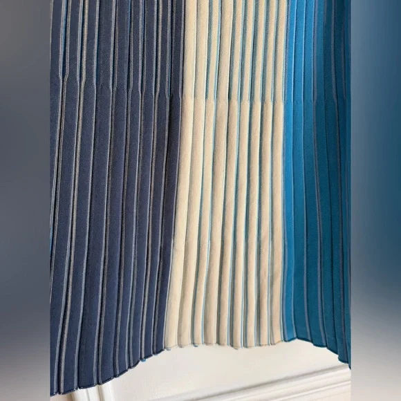 COS Blue, Purple, and Tan Pleated Maxi Skirt - Picture 8 of 9